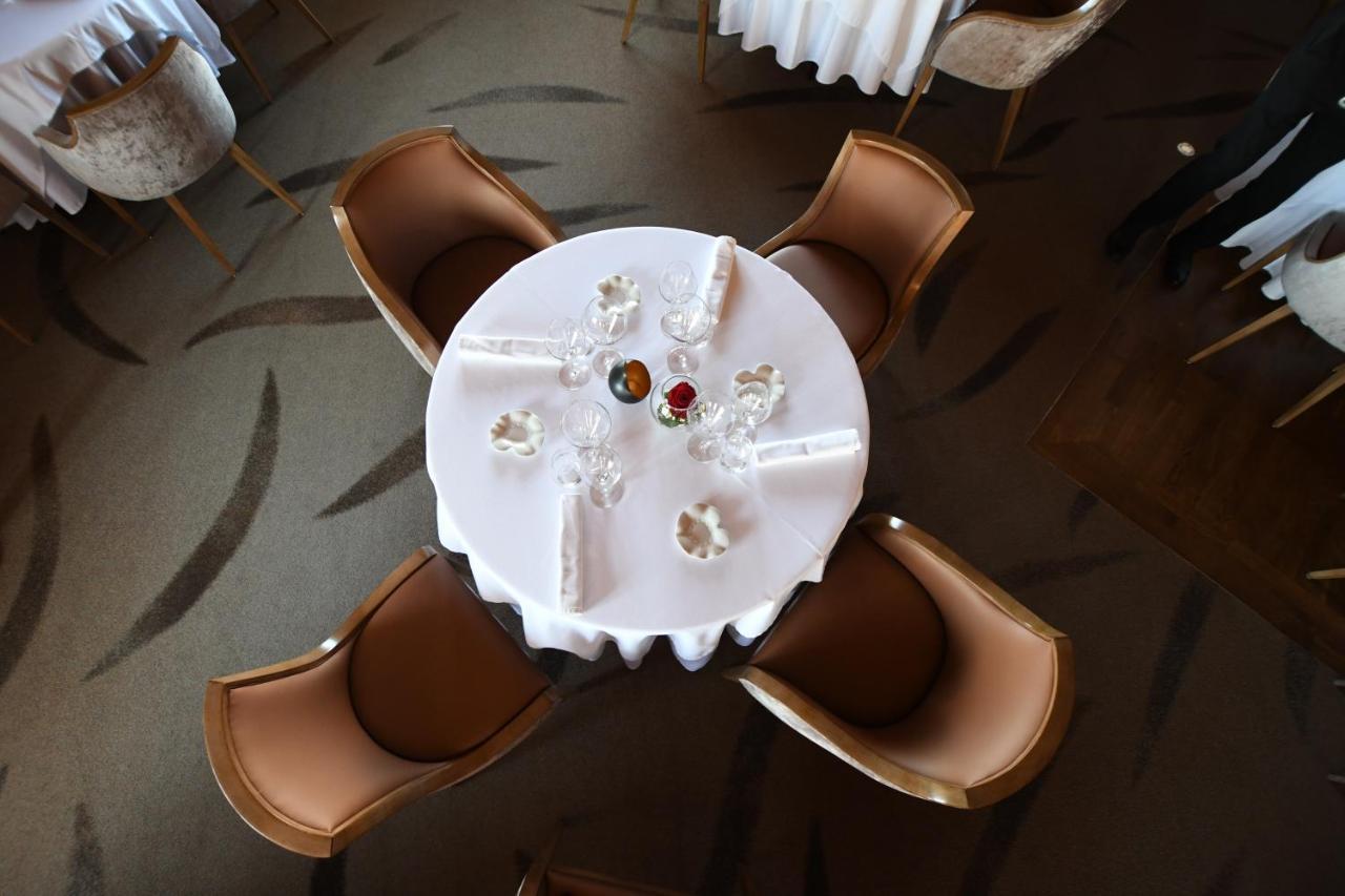 Logis Hotel Restaurant Au Boeuf Rouge Niederschaeffolsheim Esterno foto